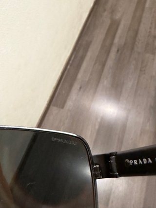 Gafas de sol Prada aviador negras