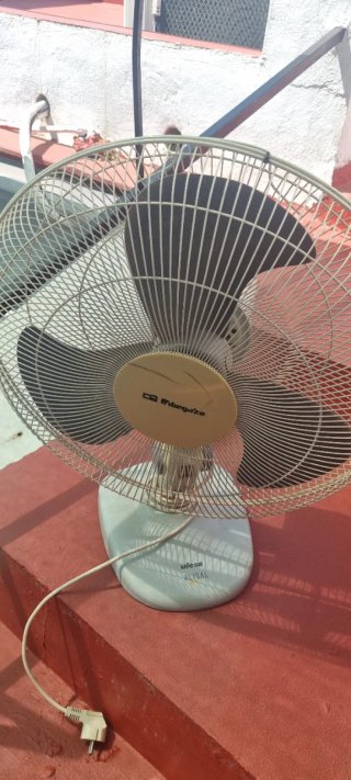 Ventilador sobremesa Ufesa Alisal