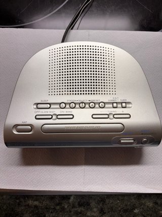 Radio despertador Sony ICF-C273