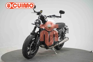 TRIUMPH SPEED TWIN 1200