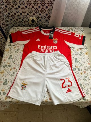 Camiseta Benfica Hugo 23 Talla 12-13 años