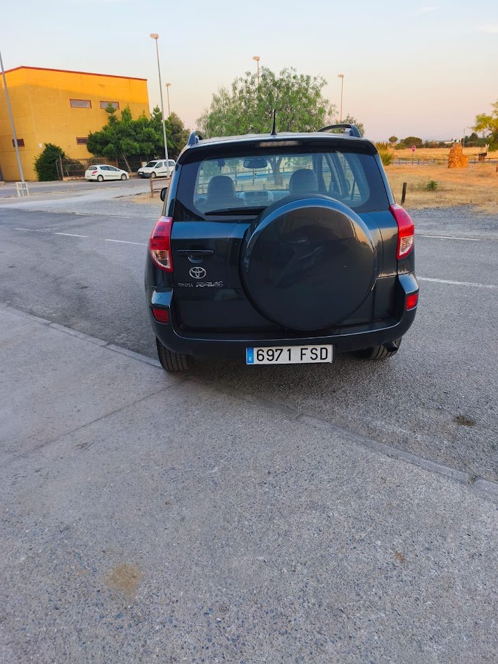 Toyota RAV4 2.2 D-4D Executive 2007, foto 5