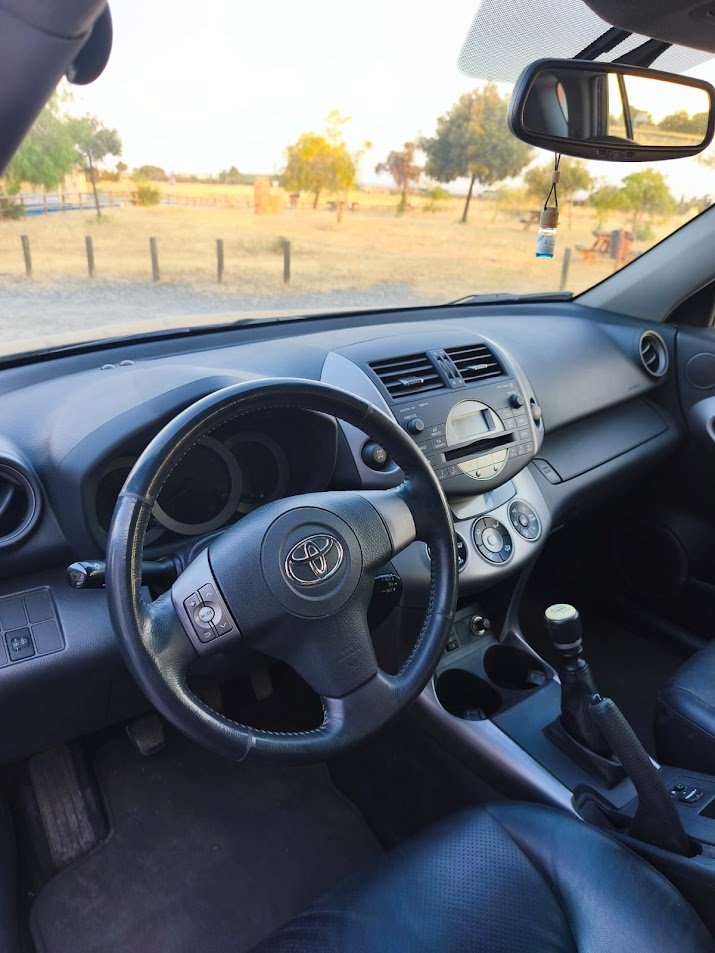 Toyota RAV4 2.2 D-4D Executive 2007, foto 8