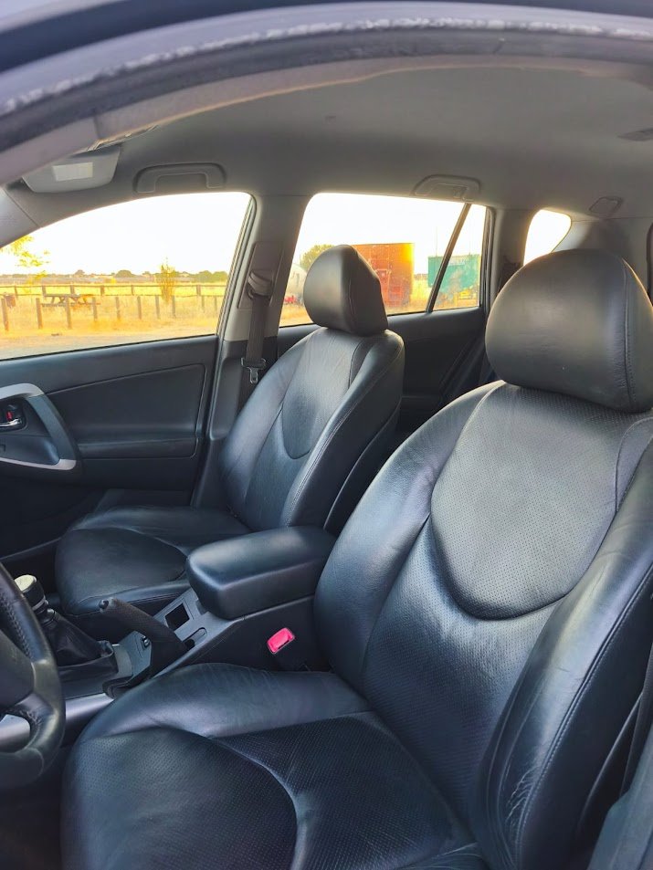 Toyota RAV4 2.2 D-4D Executive 2007, foto 15