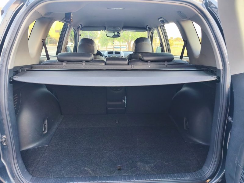Toyota RAV4 2.2 D-4D Executive 2007, foto 17