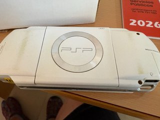 Psp 1000 Fat Blanca con caja , en estado aceptable