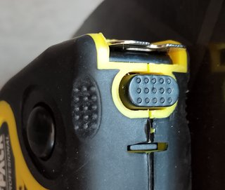 Lote: Guantes, Gafas, Cutter y Flexómetro