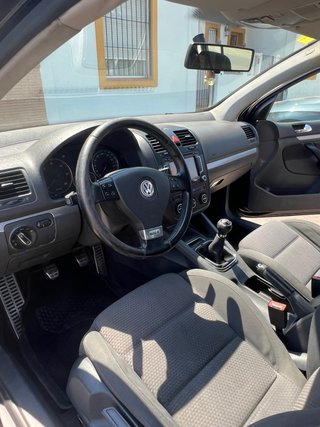 Volkswagen Golf 2005
