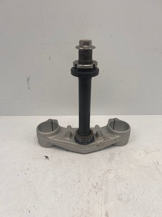 Tija inferior KTM Duke 125
