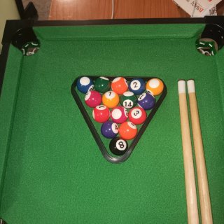 Mini mesa de billar con accesorios