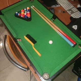Mini mesa de billar con accesorios