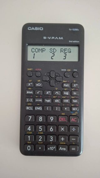 Calculadora Casio fx-82MS