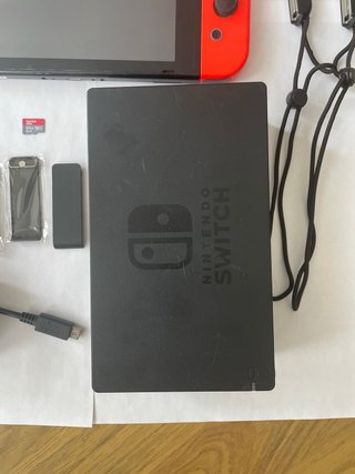 Nintendo Switch + FIFA 23 + NBA 2K20