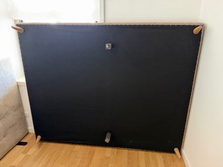 Cama tapizada 150x190 con cabecero alto acolchado