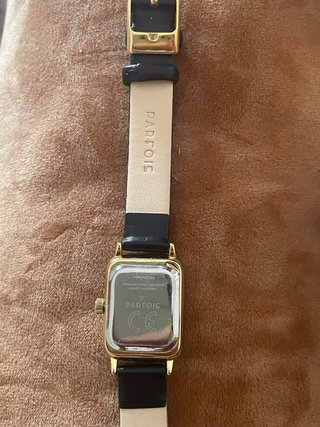 Reloj Parfois Mujer Negro y Dorado