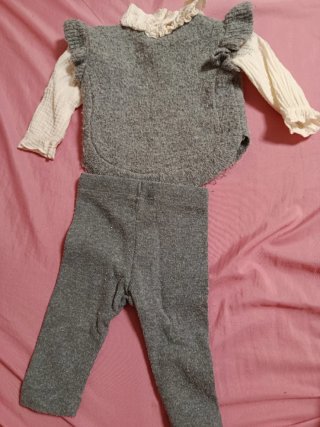 Conjunto bebé: jersey y polaina gris