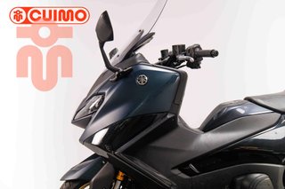 YAMAHA TMAX 560