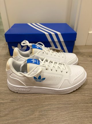 Adidas Bambas Blancas y Azules