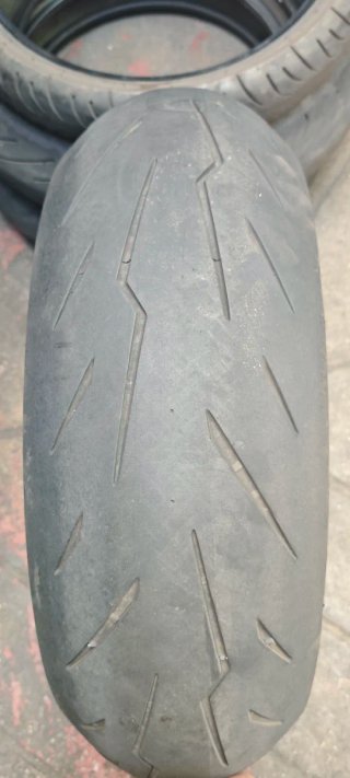 Neumático Trasero Pirelli Diablo Rosso IV 180/55