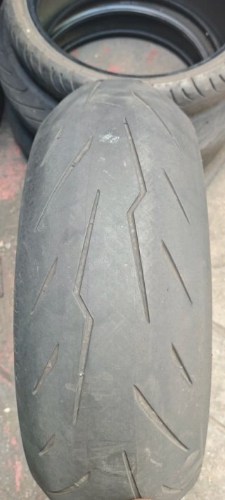 Neumático Trasero Pirelli Diablo Rosso IV 180/55