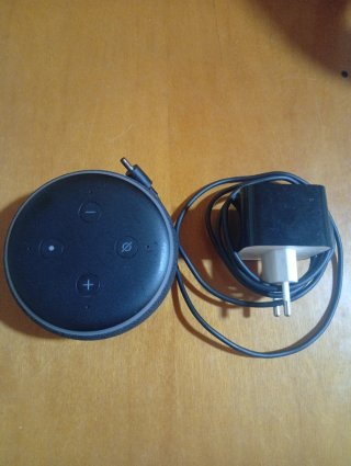 Amazon Echo Dot 3ª Gen + Cargador