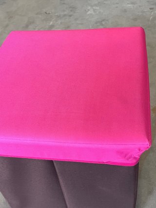 Taburete caja plegable tela rosa/marrón (88750)