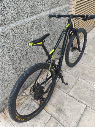 Lapierre Carbono MTB Pro race SAT 529