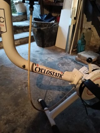 Bicicleta Estática Blanca CICLOSTATIC