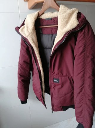 Cazadora Pull&Bear Roja Talla M