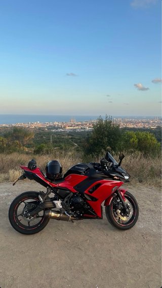 Kawasaki Ninja 650 40 Aniversario 2024
