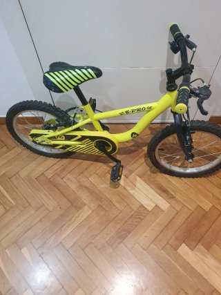Bicicleta infantil 16 amarilla