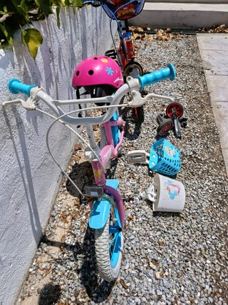 2 Bicicletas Infantiles + Casco