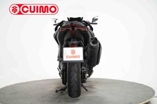 YAMAHA TMAX 560