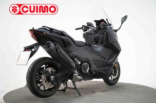 YAMAHA TMAX 560
