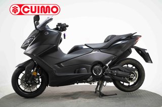 YAMAHA TMAX 560
