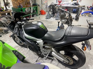 Yamaha R6