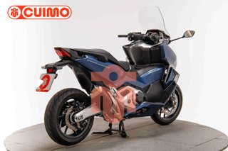 HONDA FORZA 750