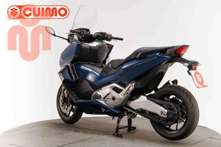 HONDA FORZA 750