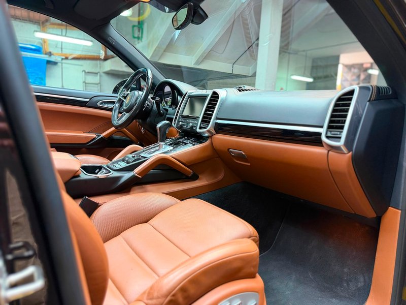 Porsche Cayenne 2016, foto 14