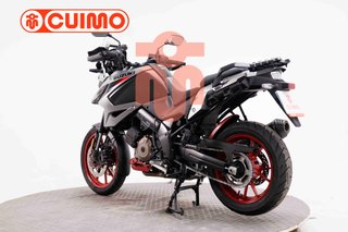 SUZUKI V-STROM 1050