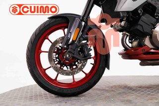 SUZUKI V-STROM 1050