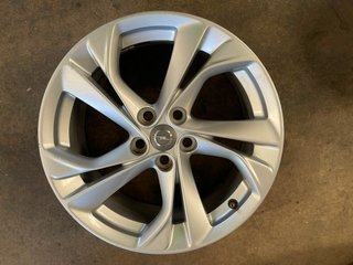 JUEGO DE LLANTAS PARA OPEL ASTRA 17" 5X108 65,1MM
