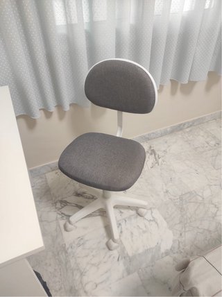 Pupitre y Silla de Oficina