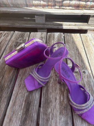 Sandalias MENBUR Moradas con Brillantes