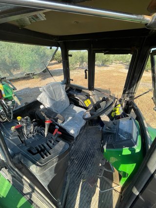 Tractor John Deere 6200 + lote de aperos