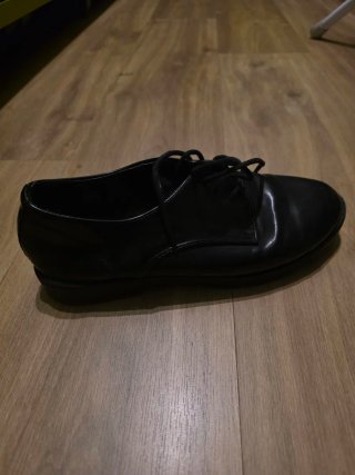 Zapatos de vestir negros Talla 39