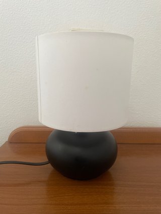 Lámpara de mesa moderna