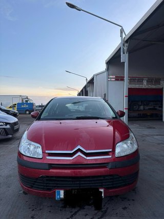 Citroen C4 2010 de motor perfecto 2500 negociable