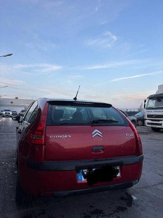 Citroen C4 2010 de motor perfecto 2500 negociable