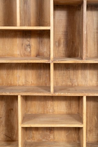 Libreria in legno massiccio riciclato con finitura